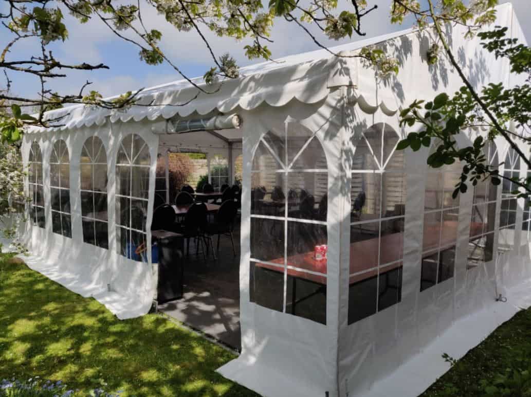 Partytelt i blomster have